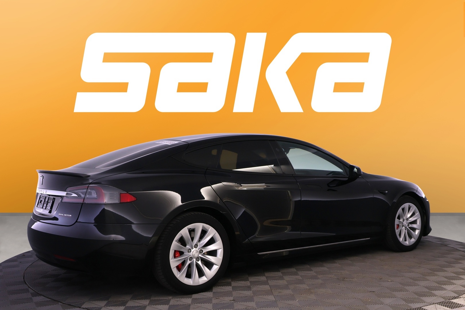 TESLA Model S 2019
