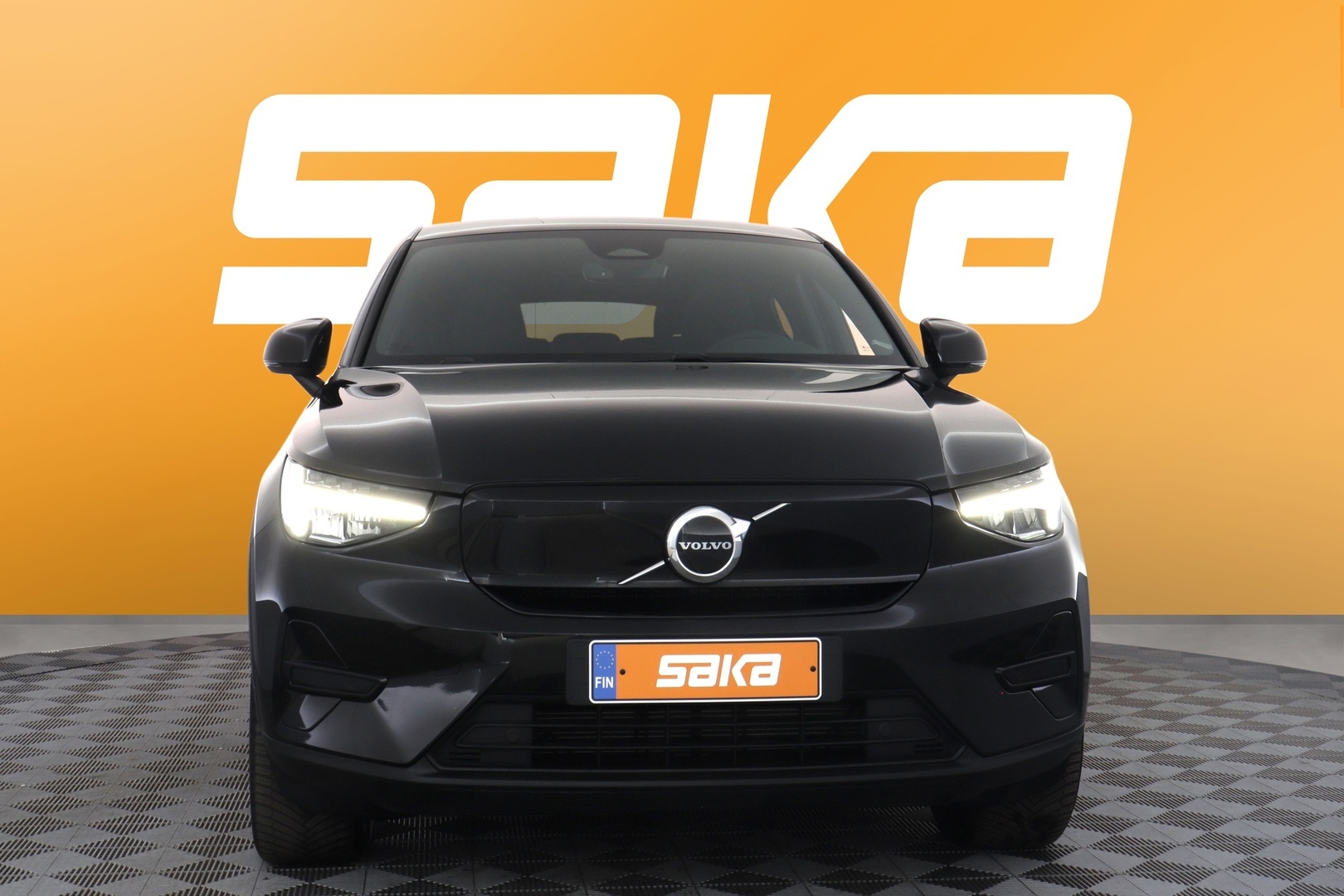 VOLVO C40 2024