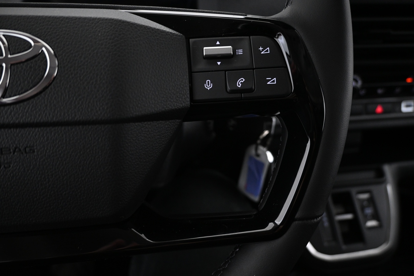 TOYOTA Proace EV 2025