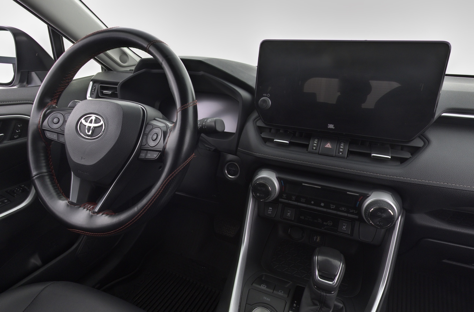 TOYOTA RAV4 2024