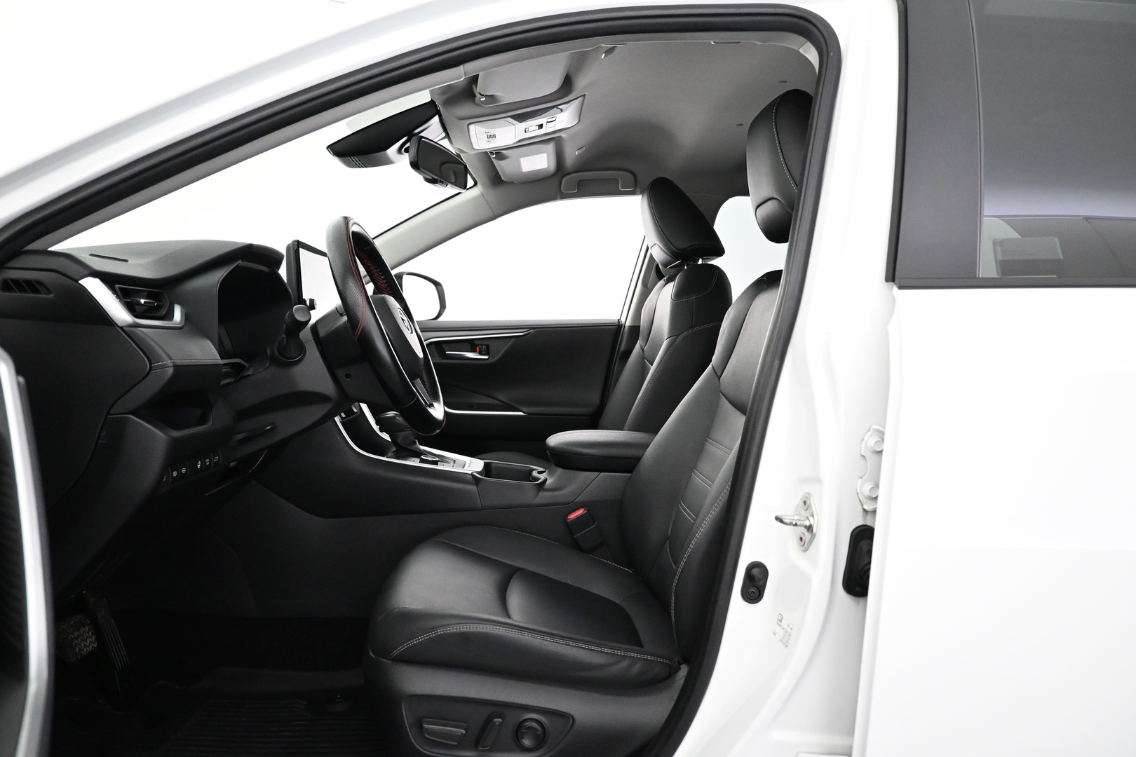 TOYOTA RAV4 2024