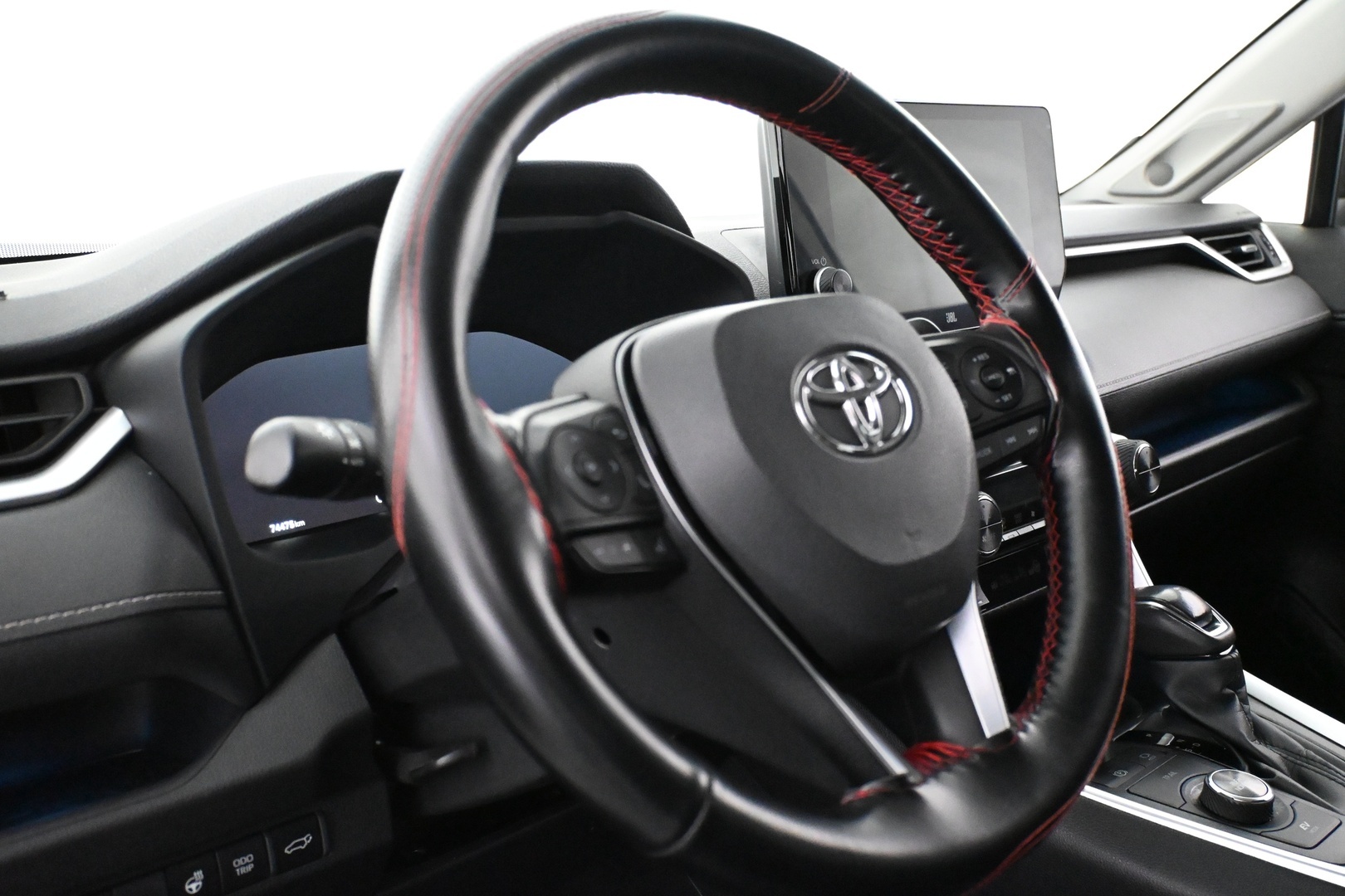 TOYOTA RAV4 2024