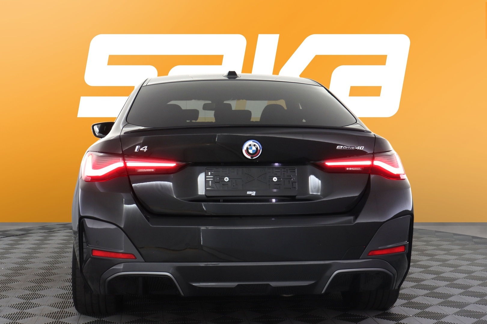 BMW i4 2023