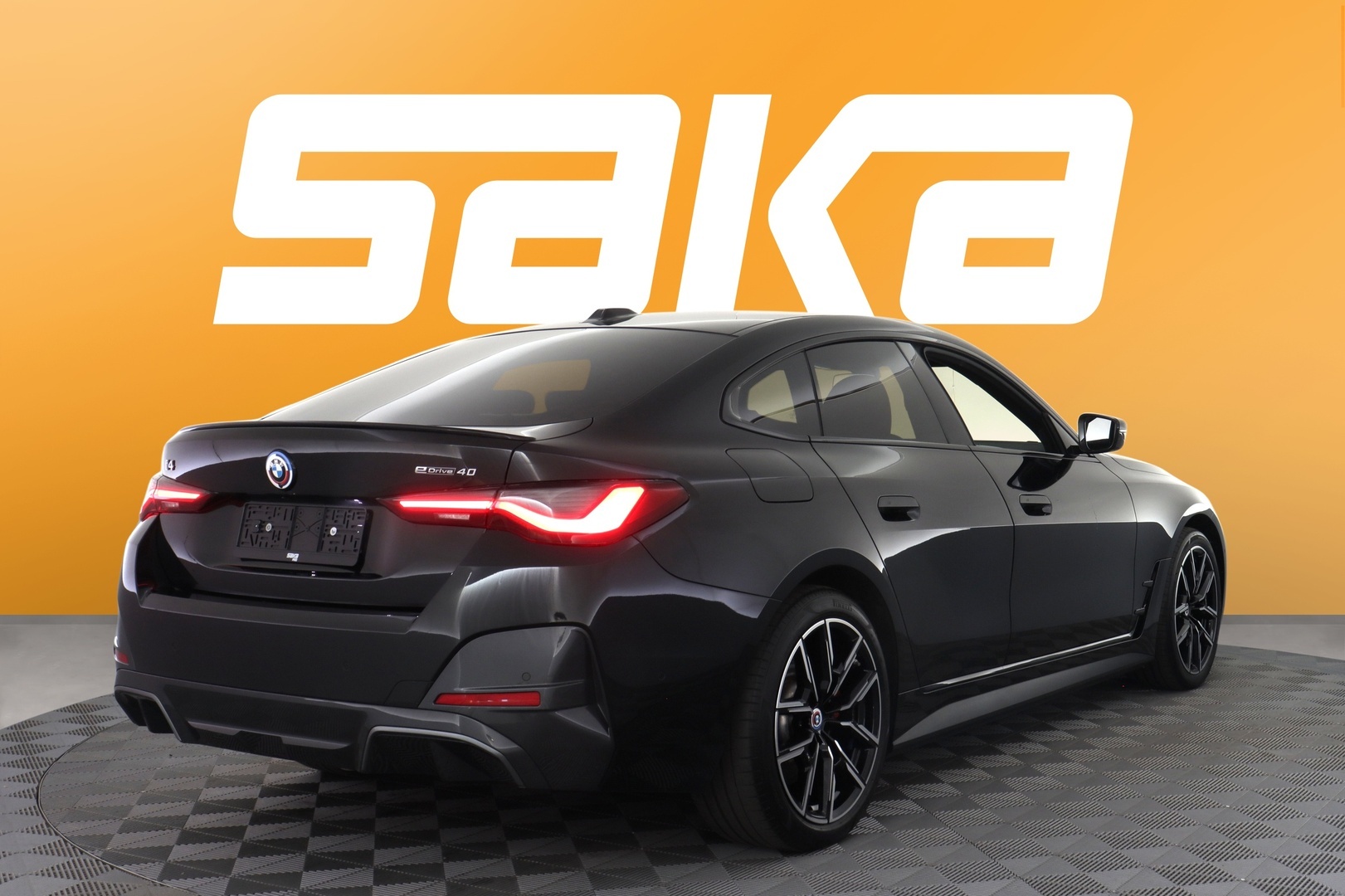 BMW i4 2023