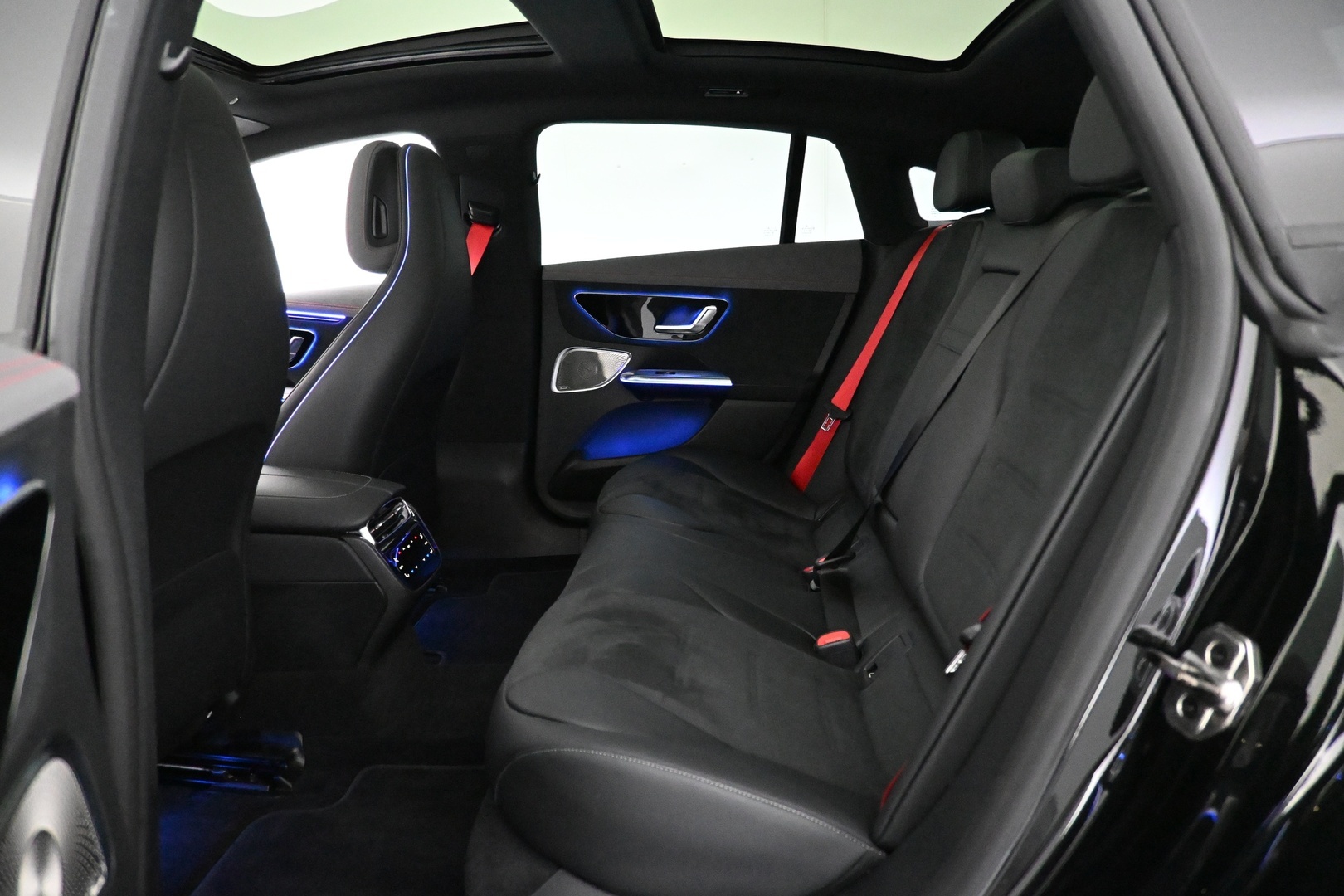 MERCEDES-BENZ EQE 2023