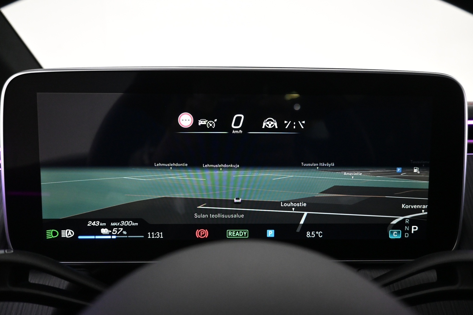 MERCEDES-BENZ EQE 2023