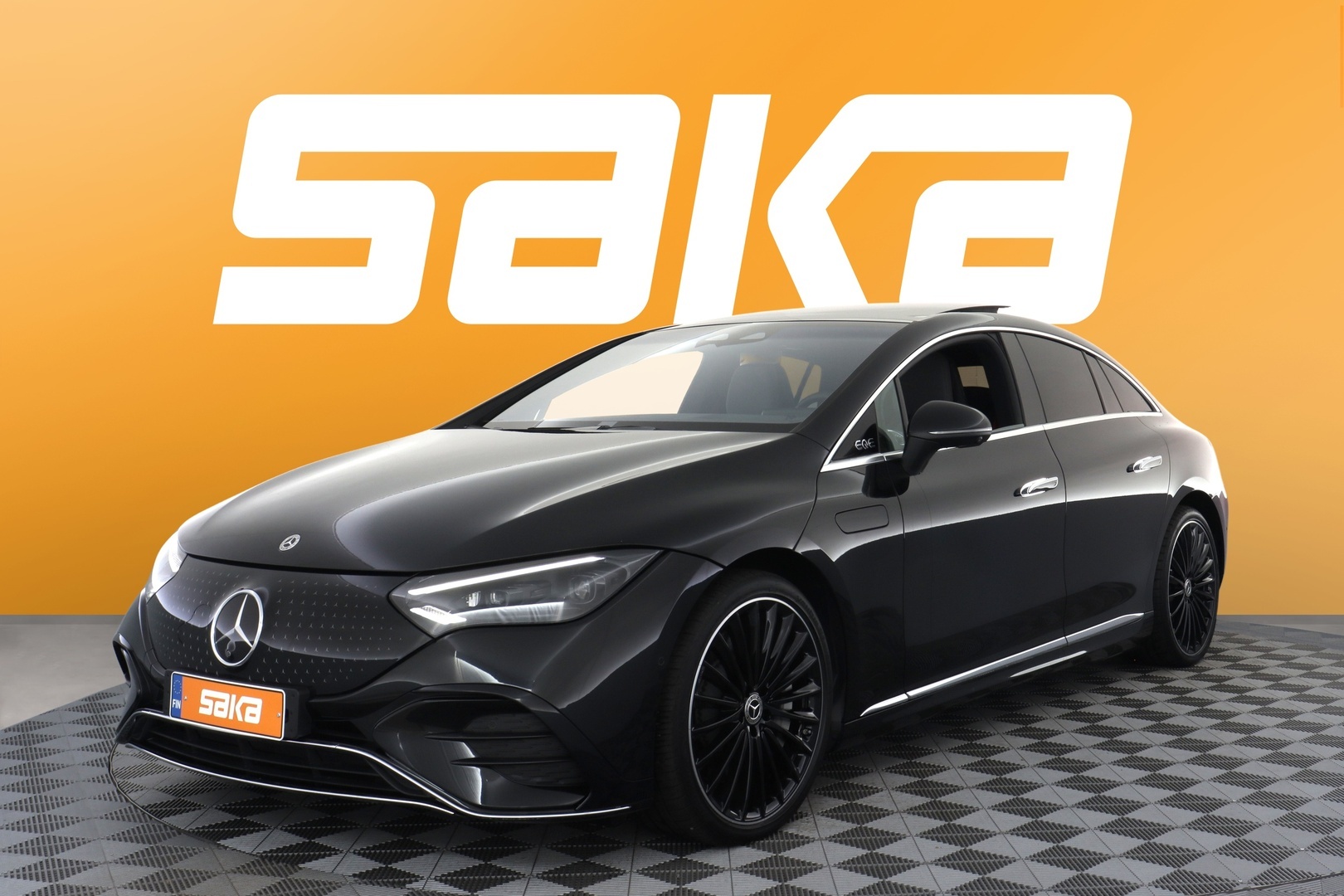 MERCEDES-BENZ EQE 2023