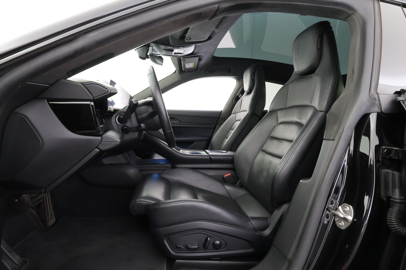 PORSCHE Taycan 2021