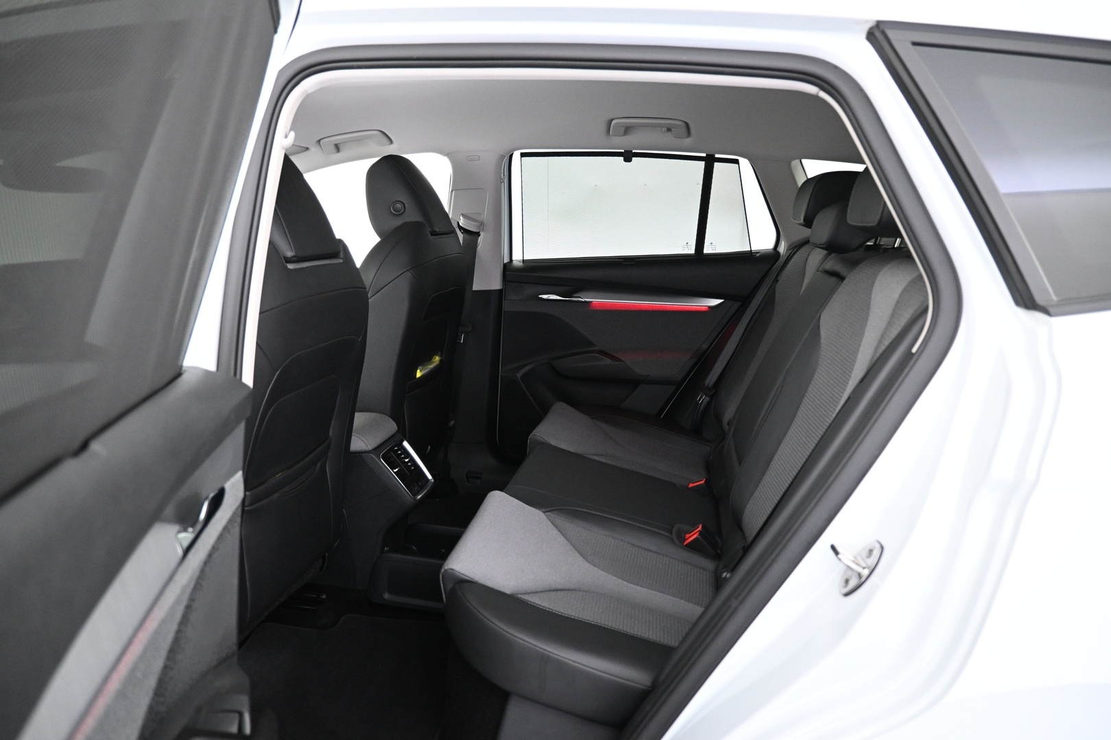 SKODA Enyaq 2024