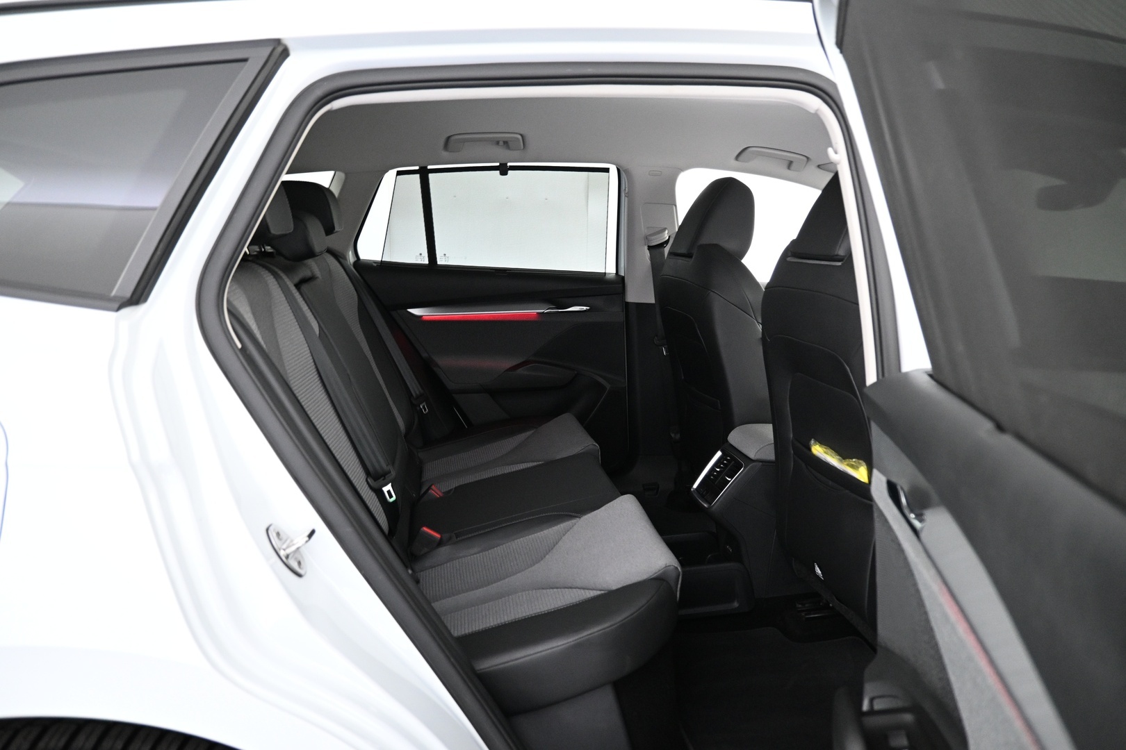 SKODA Enyaq 2024