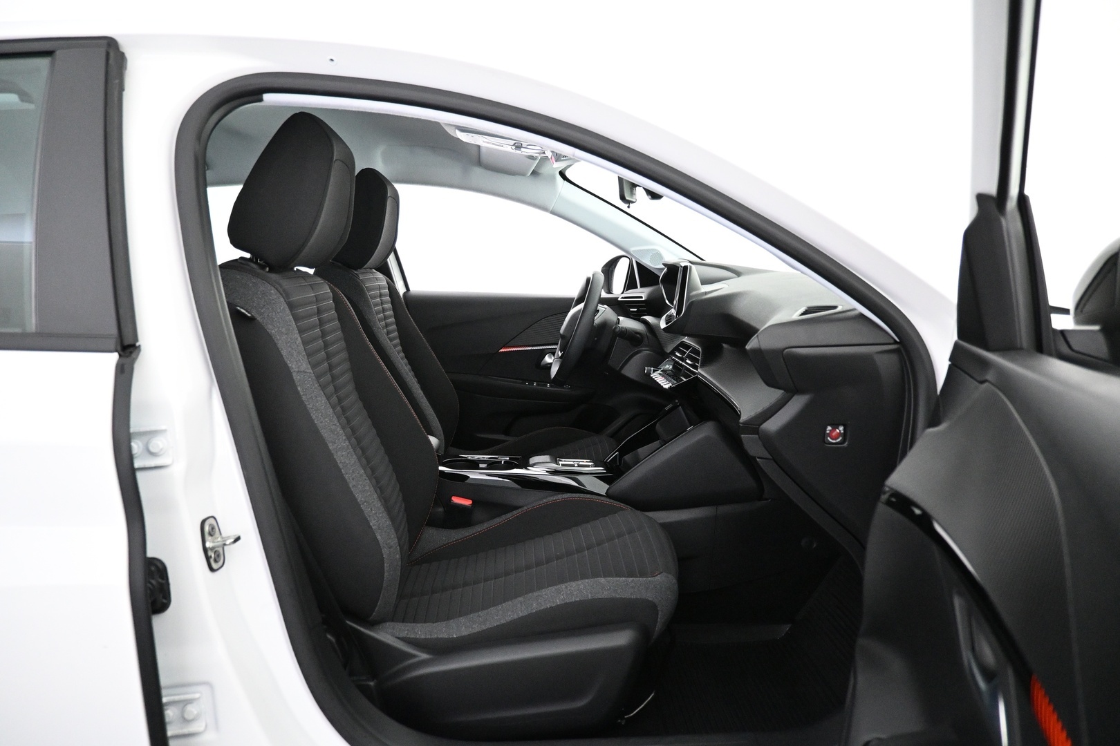 PEUGEOT e-208 2022