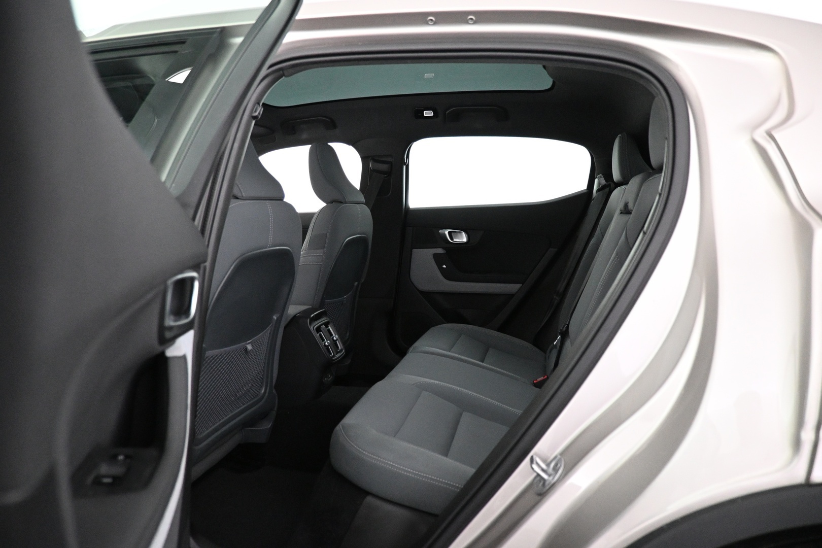POLESTAR 2 2024