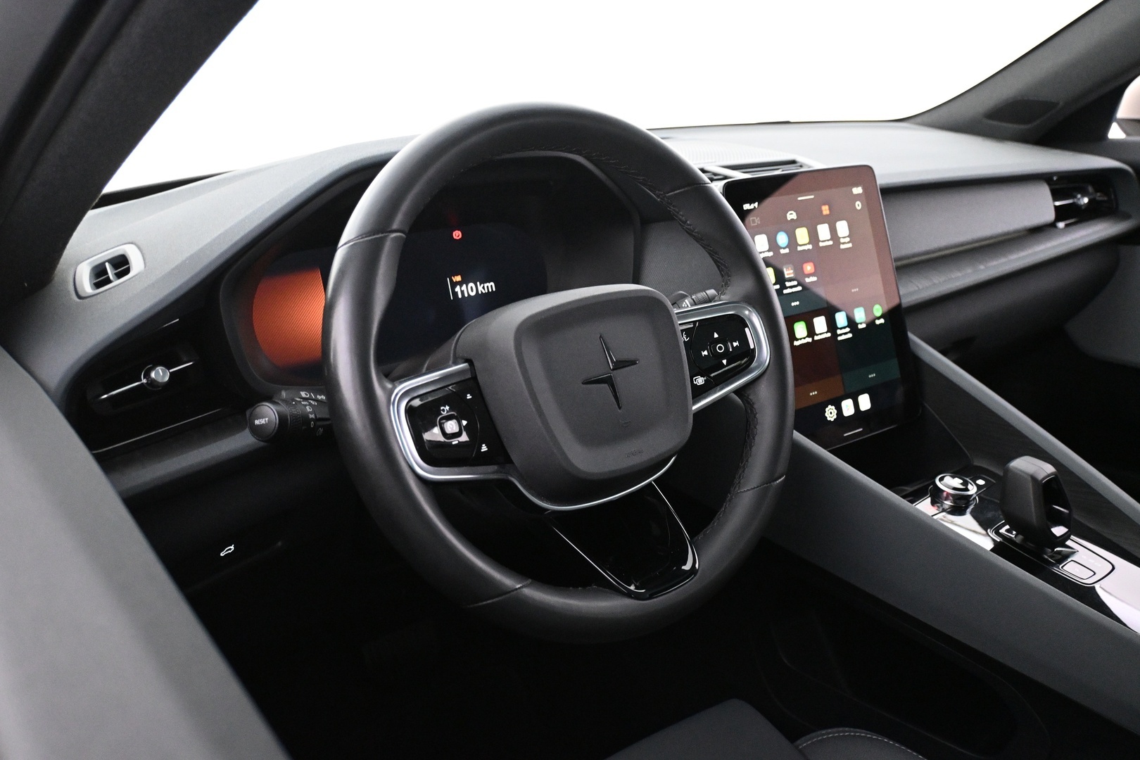 POLESTAR 2 2024