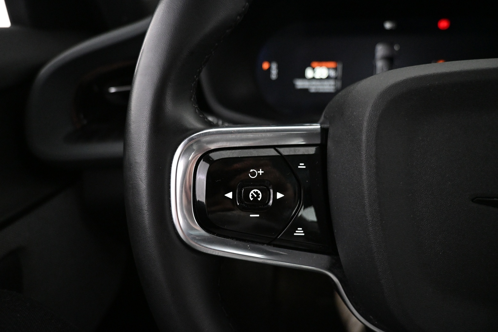 POLESTAR 2 2024