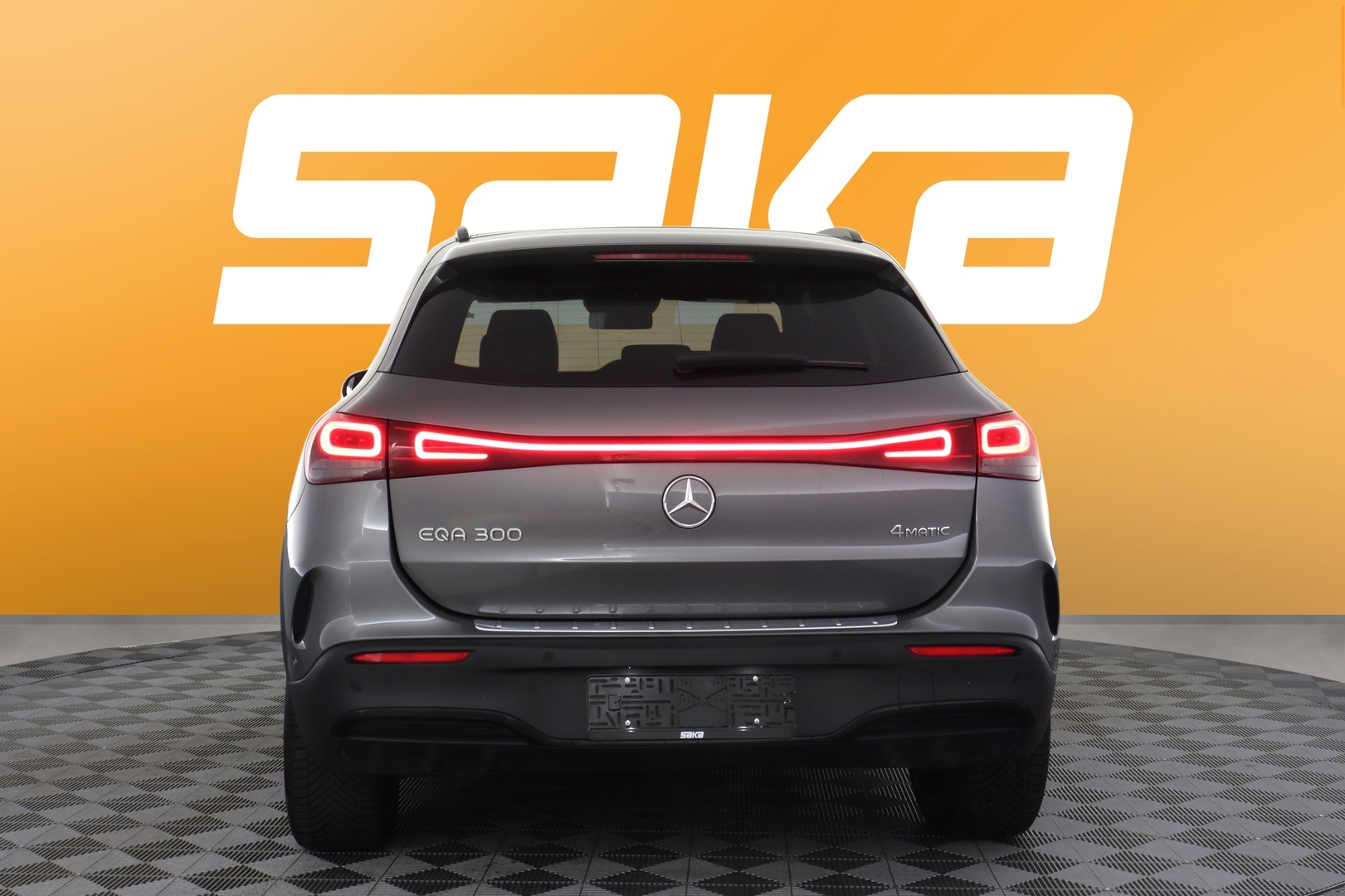 MERCEDES-BENZ EQA 2023