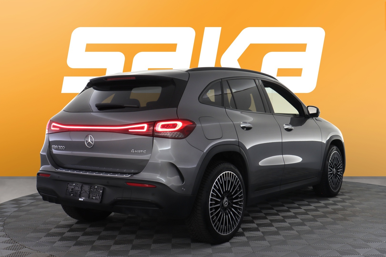 MERCEDES-BENZ EQA 2023