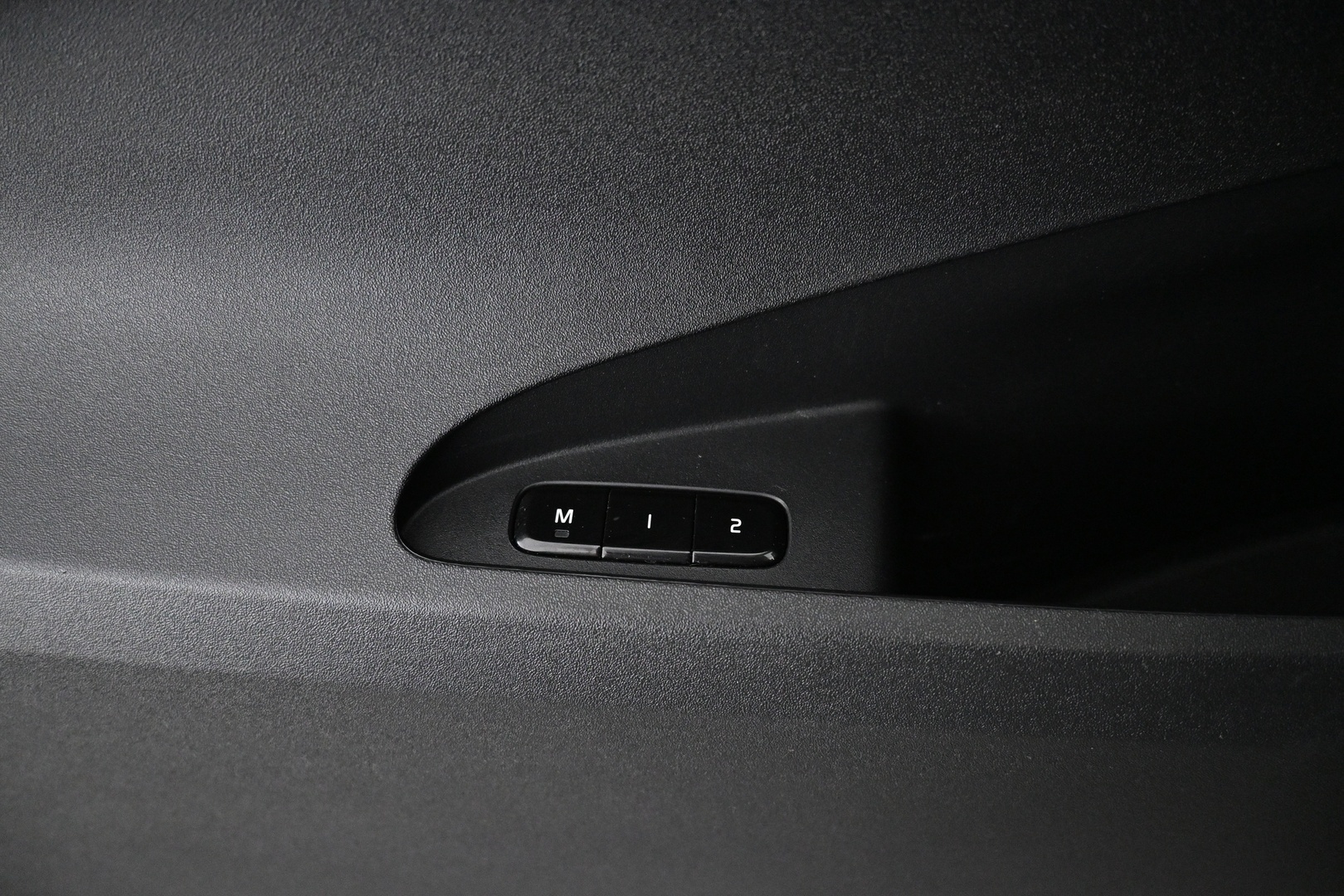 POLESTAR 2 2023