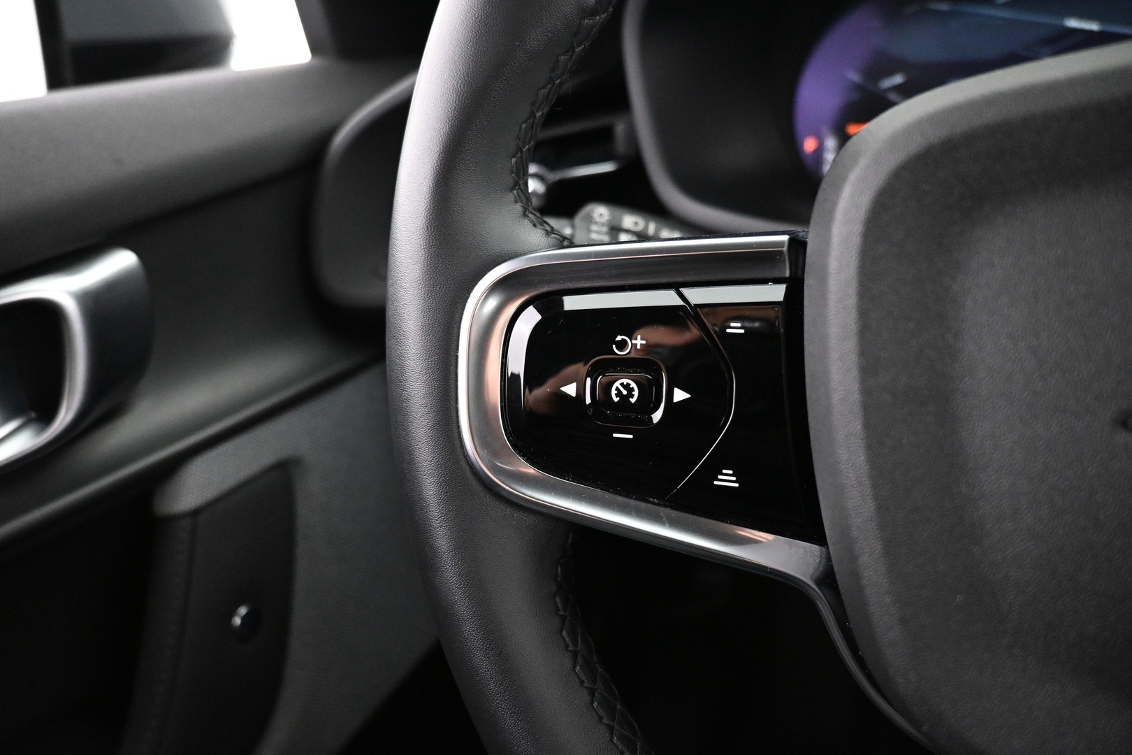 POLESTAR 2 2023