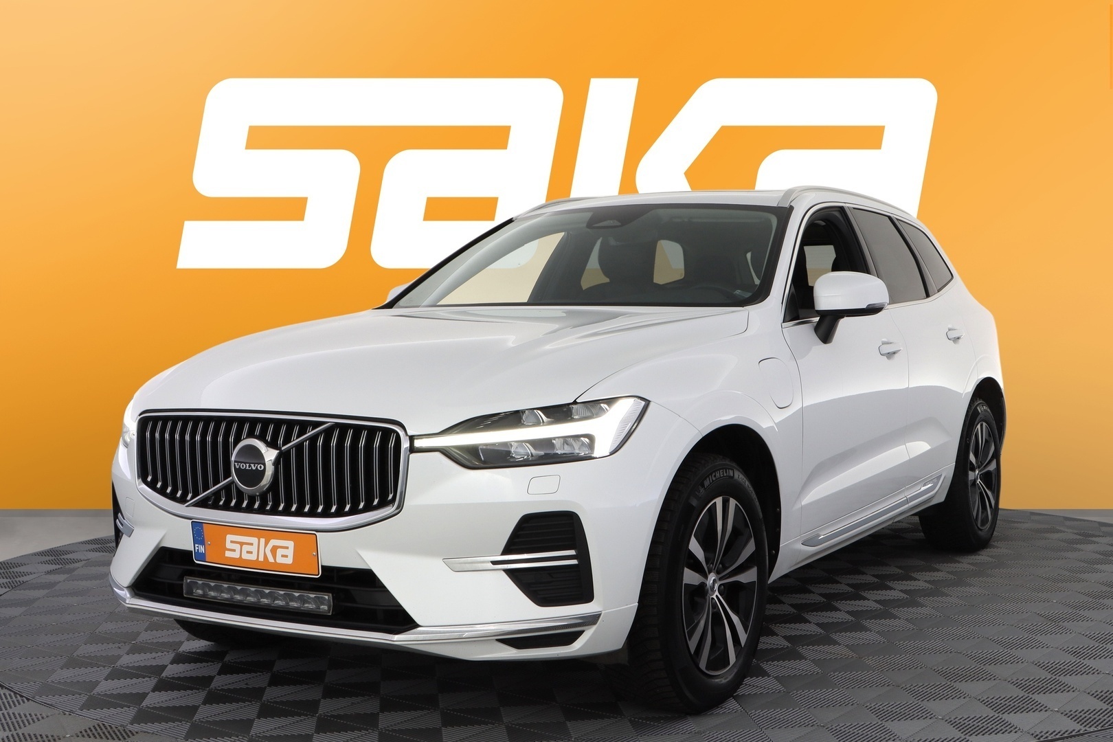 VOLVO XC60 2023