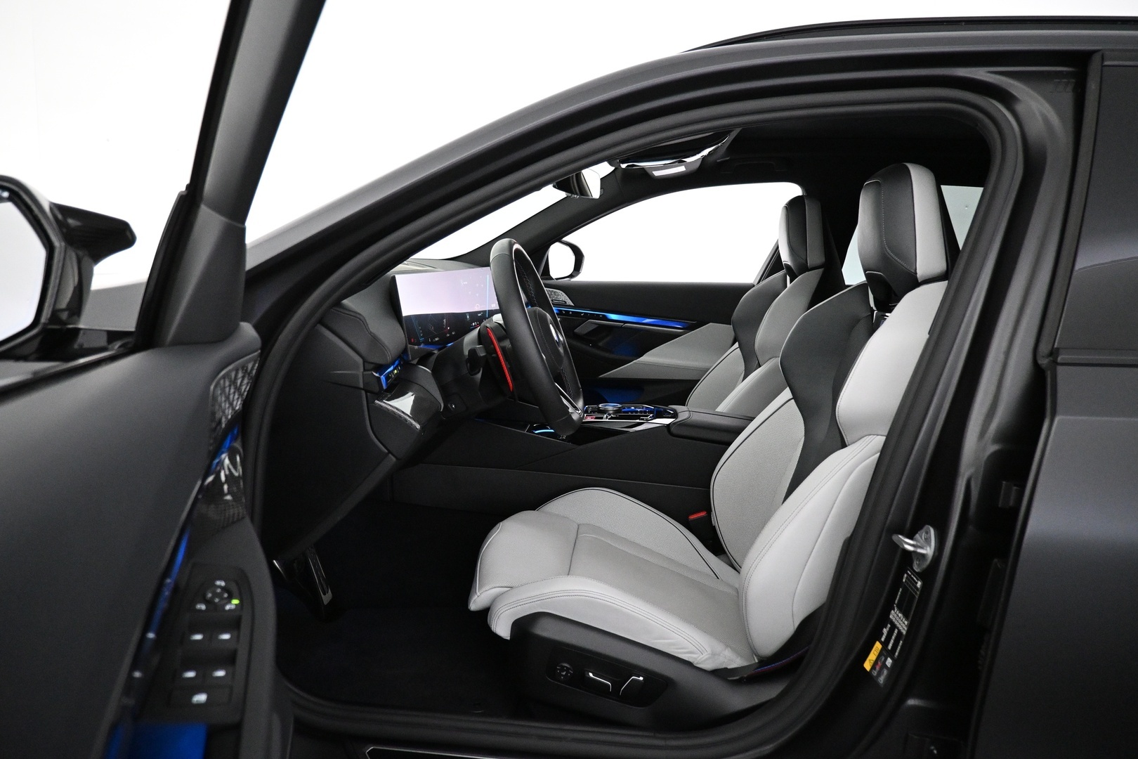 BMW M5 2025