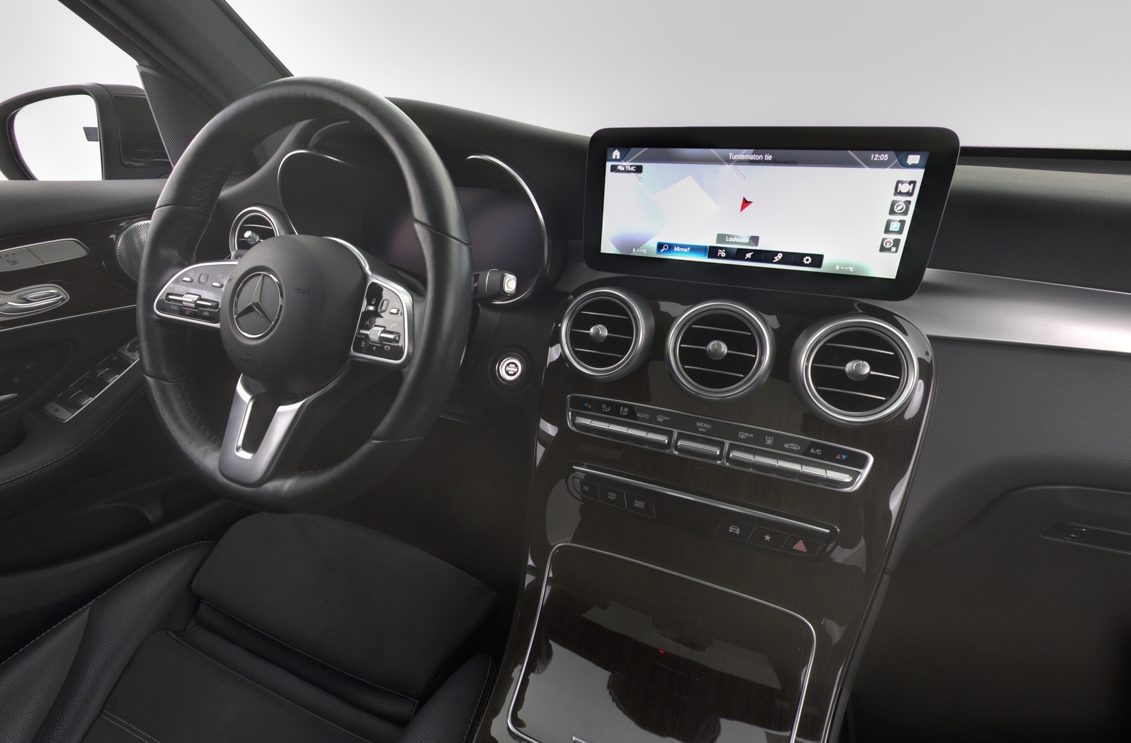 MERCEDES-BENZ GLC 2021