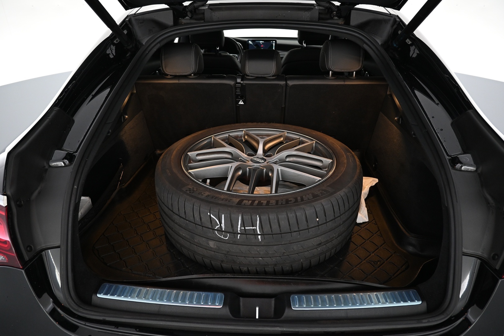 MERCEDES-BENZ GLC 2021