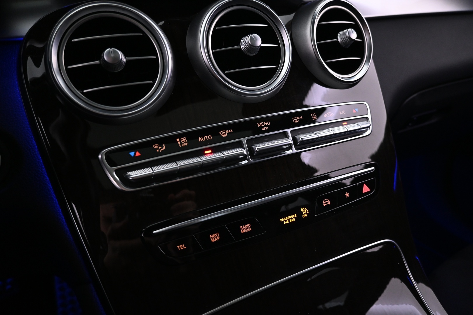 MERCEDES-BENZ GLC 2021