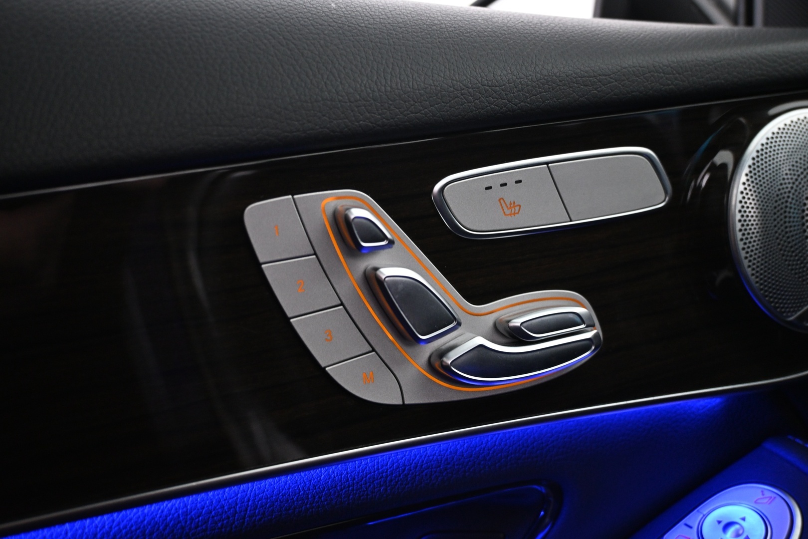 MERCEDES-BENZ GLC 2021