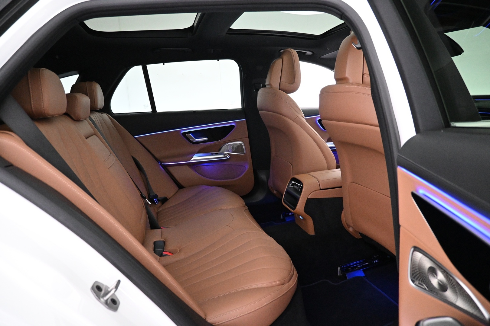 MERCEDES-BENZ E 2025