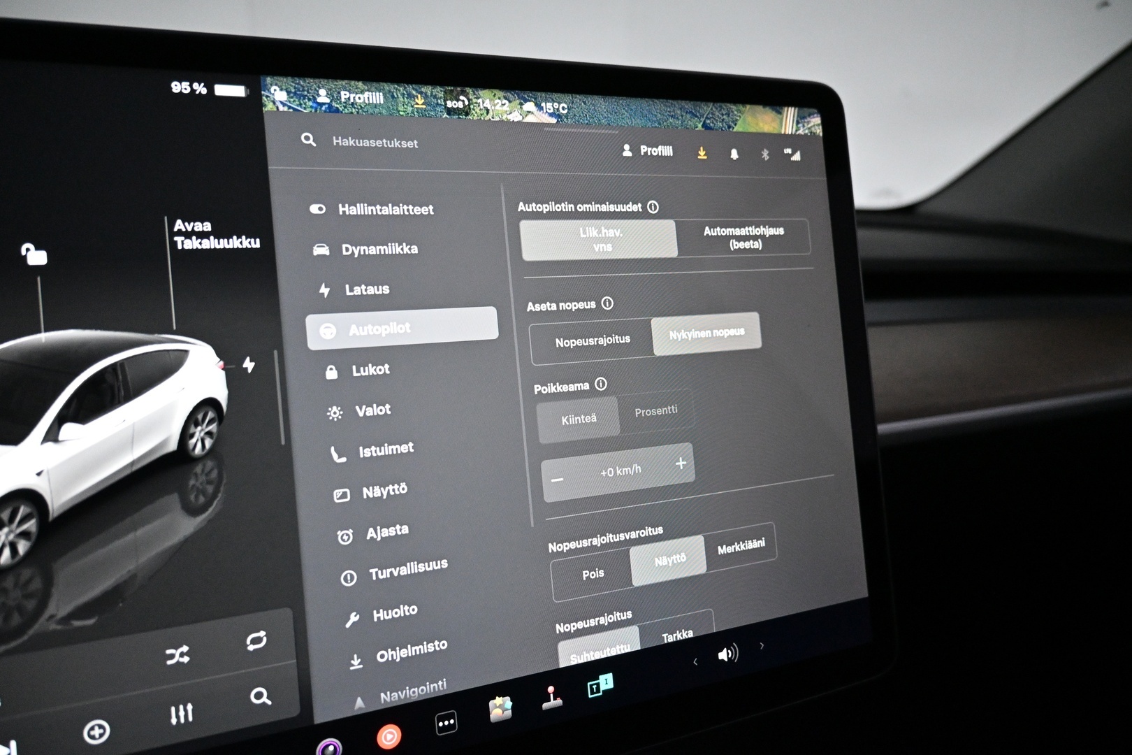 TESLA Model Y 2023