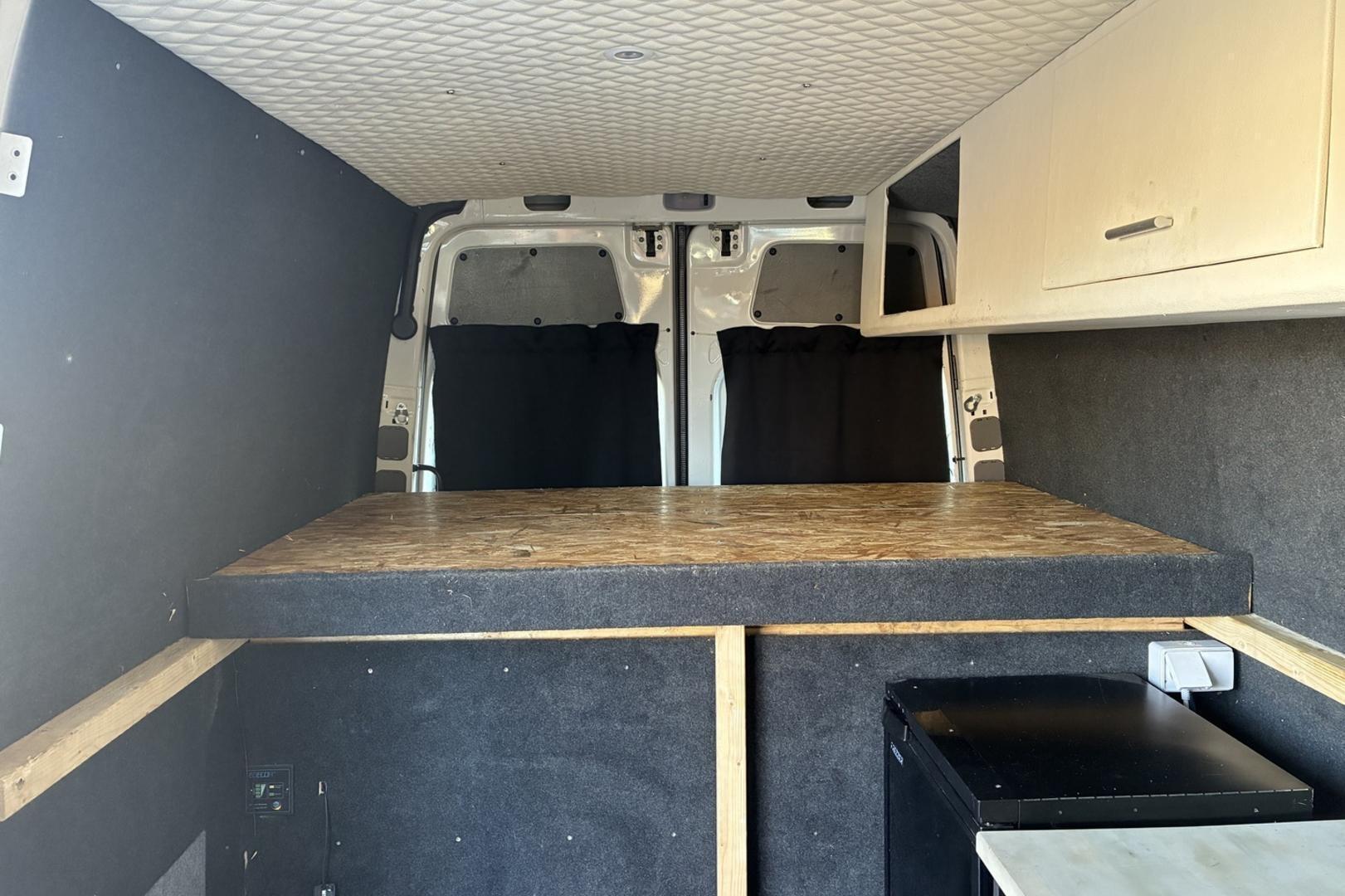 VOLKSWAGEN Crafter 2013