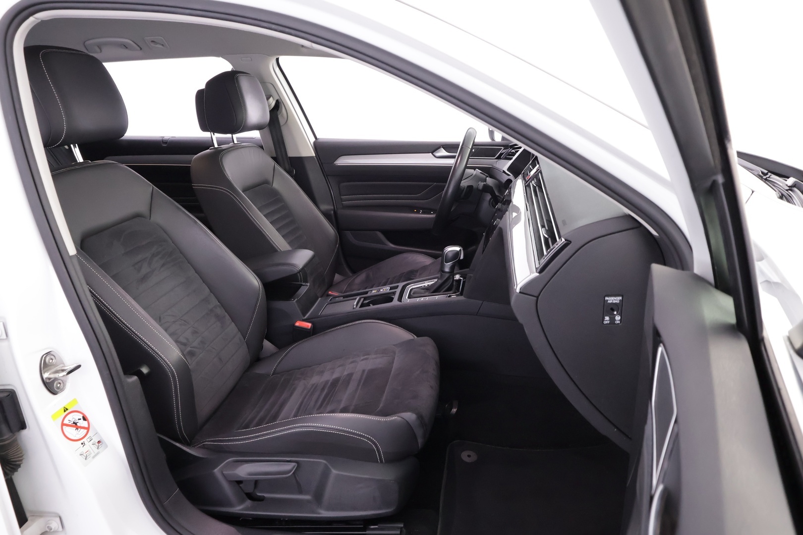 VOLKSWAGEN Passat 2021