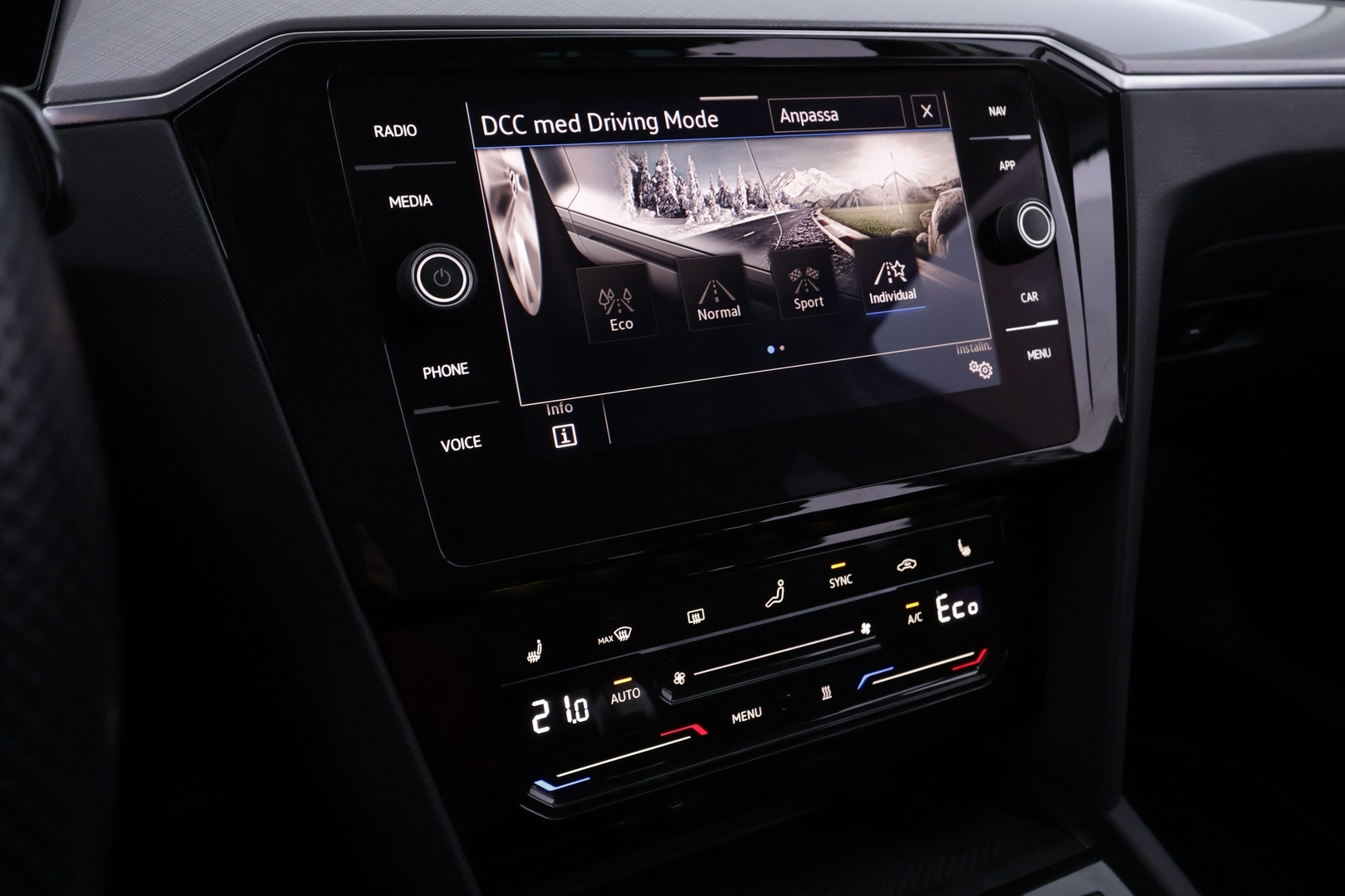 VOLKSWAGEN Passat 2021