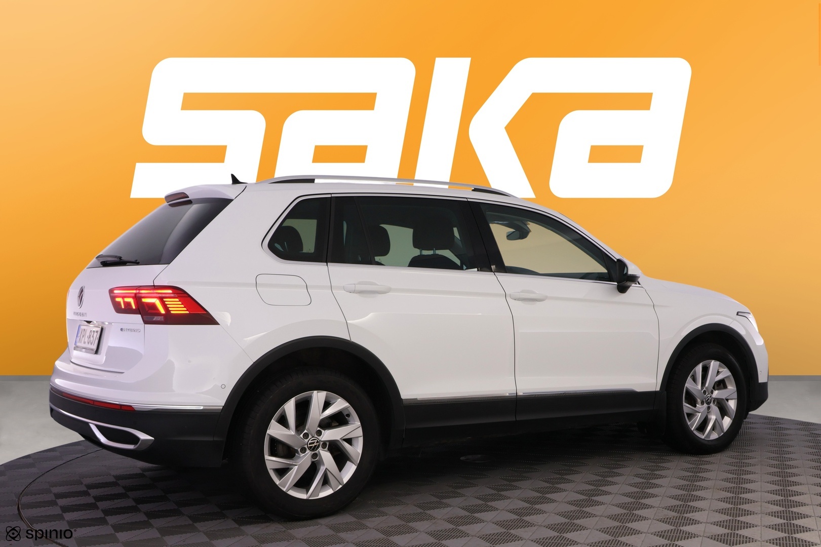 VOLKSWAGEN Tiguan 2021