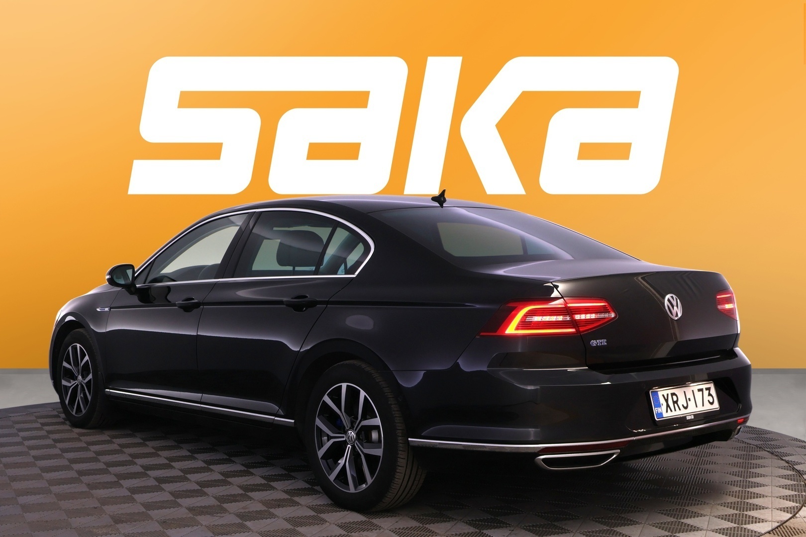 VOLKSWAGEN Passat 2017