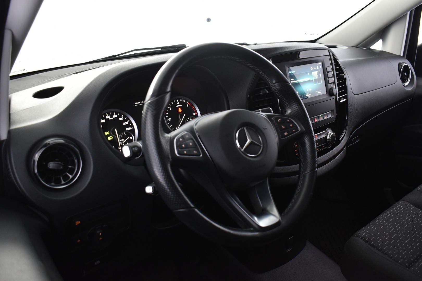 MERCEDES-BENZ Vito 2022