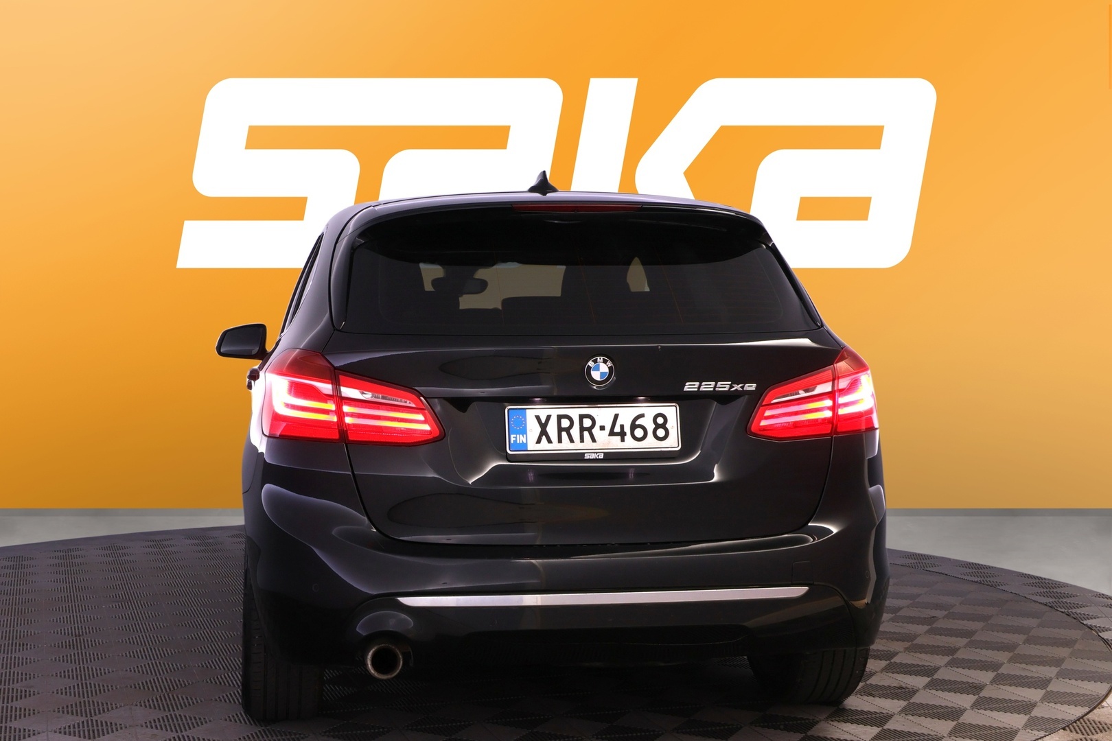 BMW 225 2021