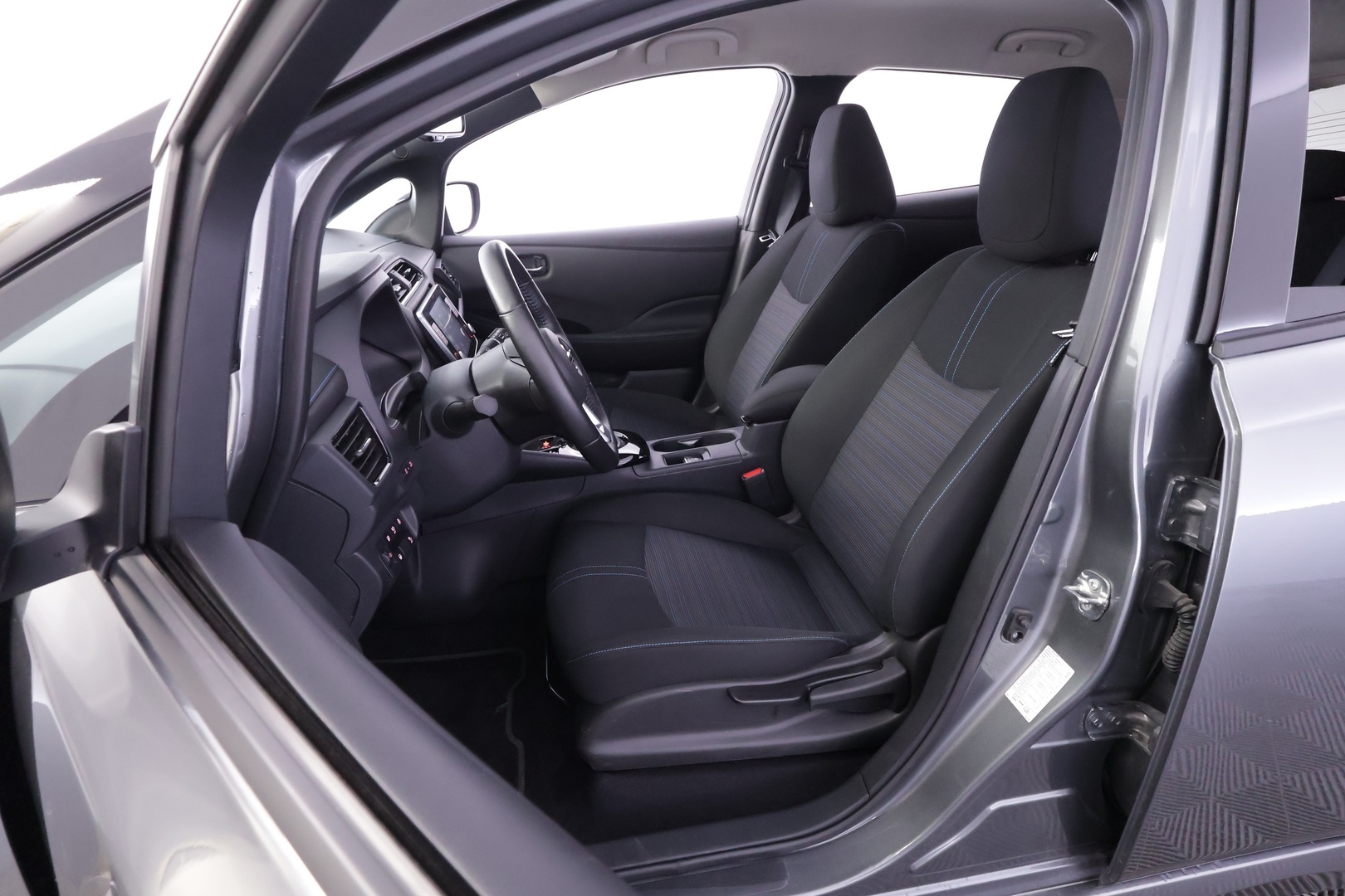 NISSAN Leaf 2023