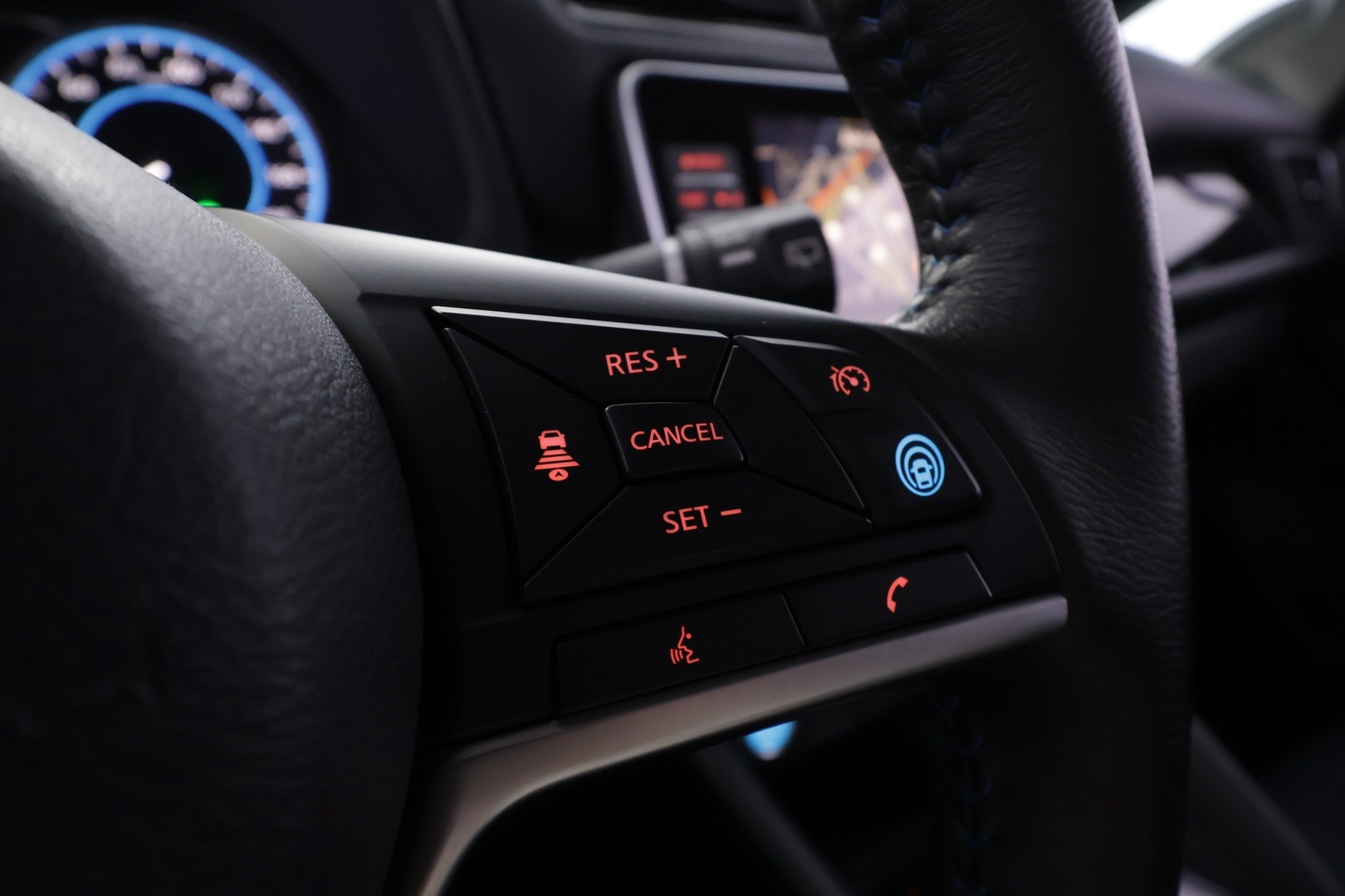 NISSAN Leaf 2023