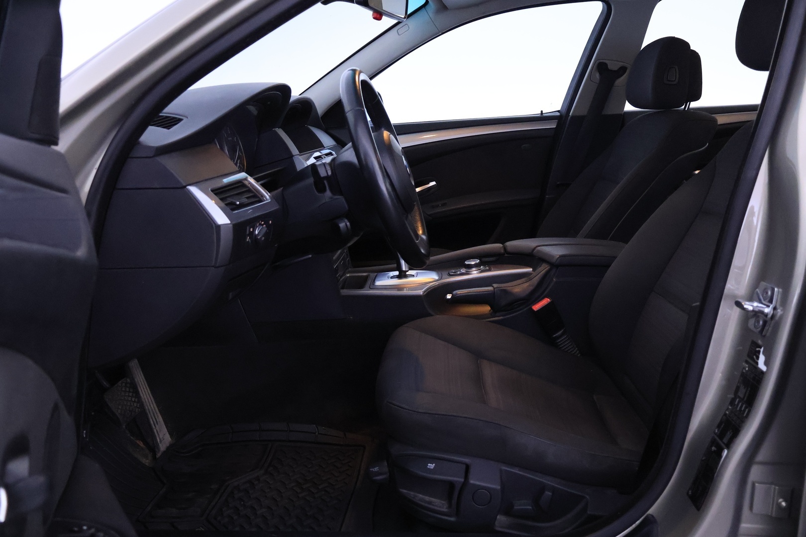 BMW 520 2009