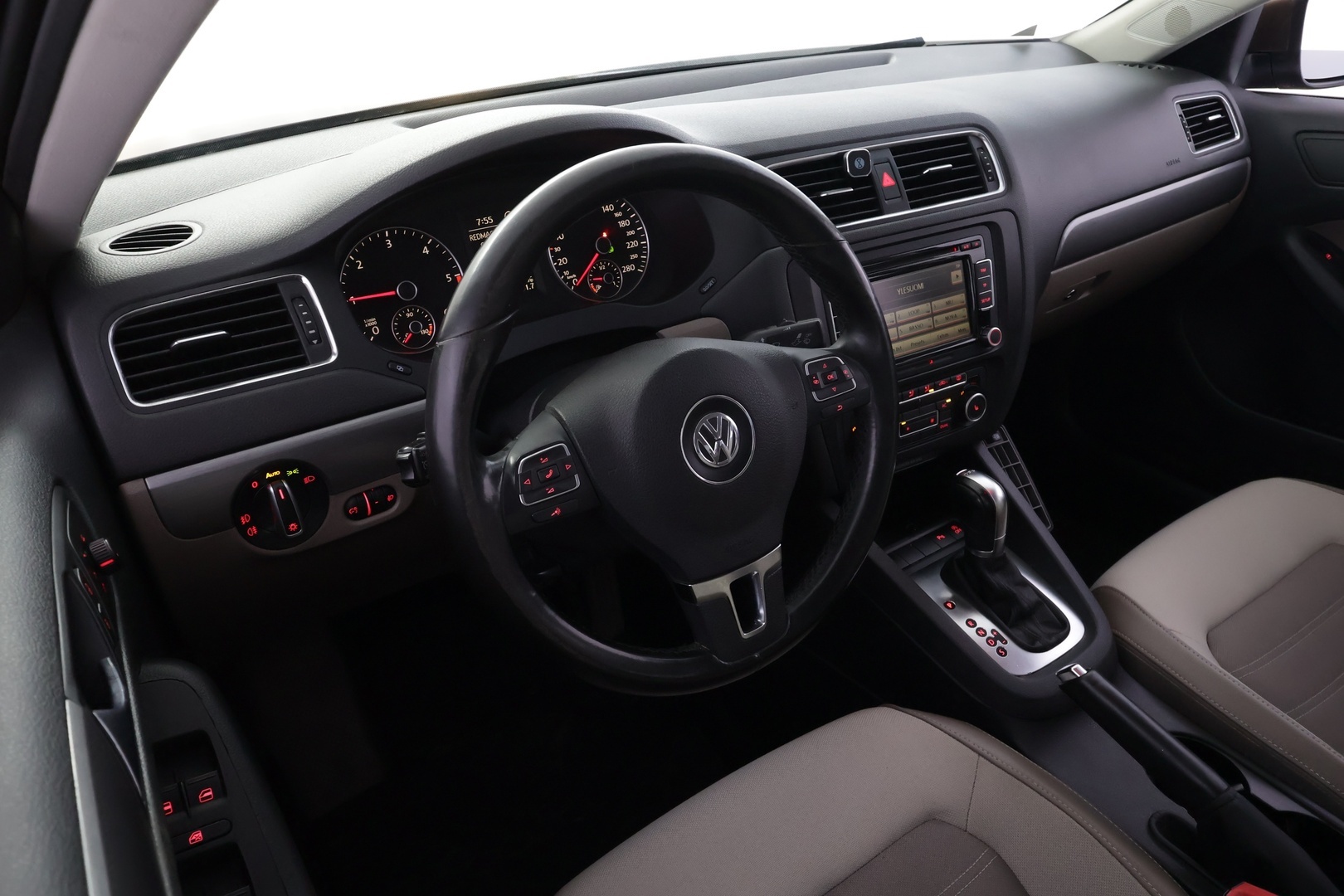VOLKSWAGEN Jetta 2011