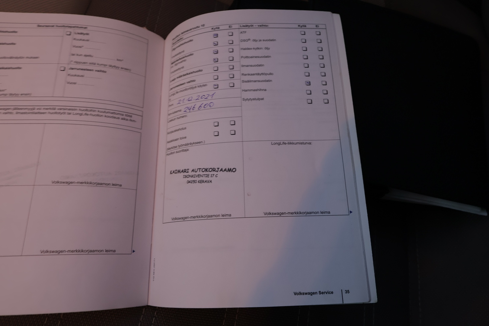 VOLKSWAGEN Jetta 2011