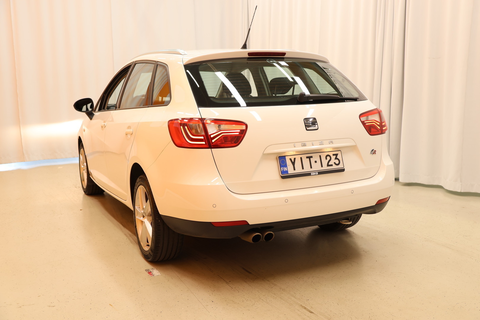 SEAT IBIZA 2015