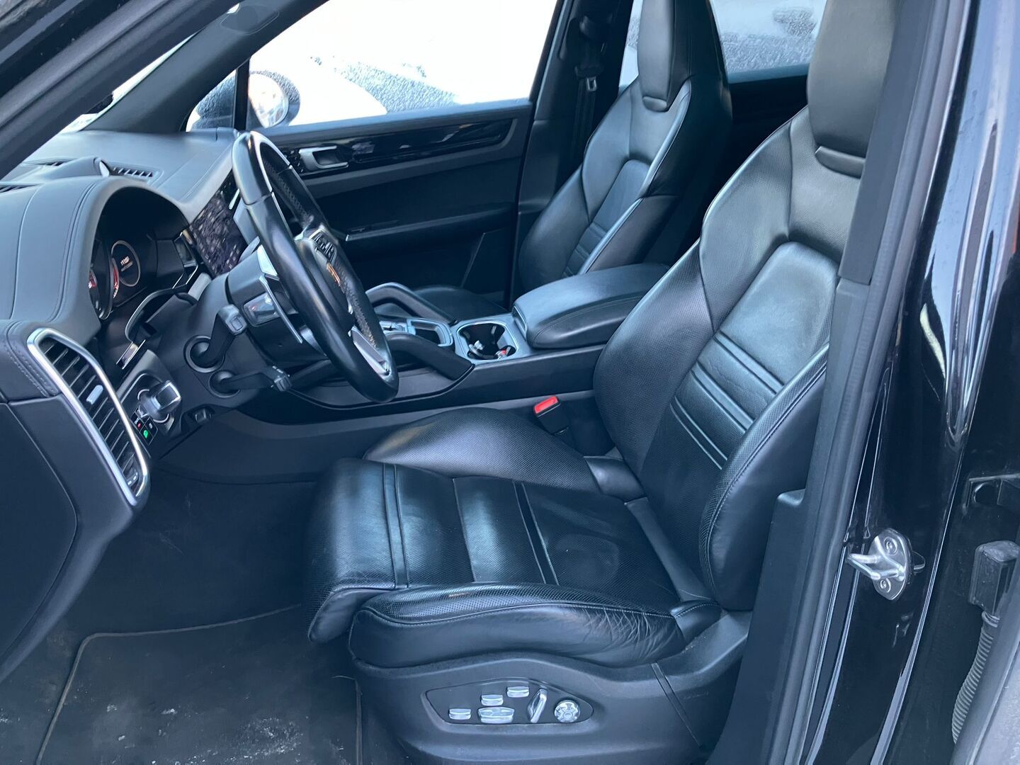 PORSCHE Cayenne 2019