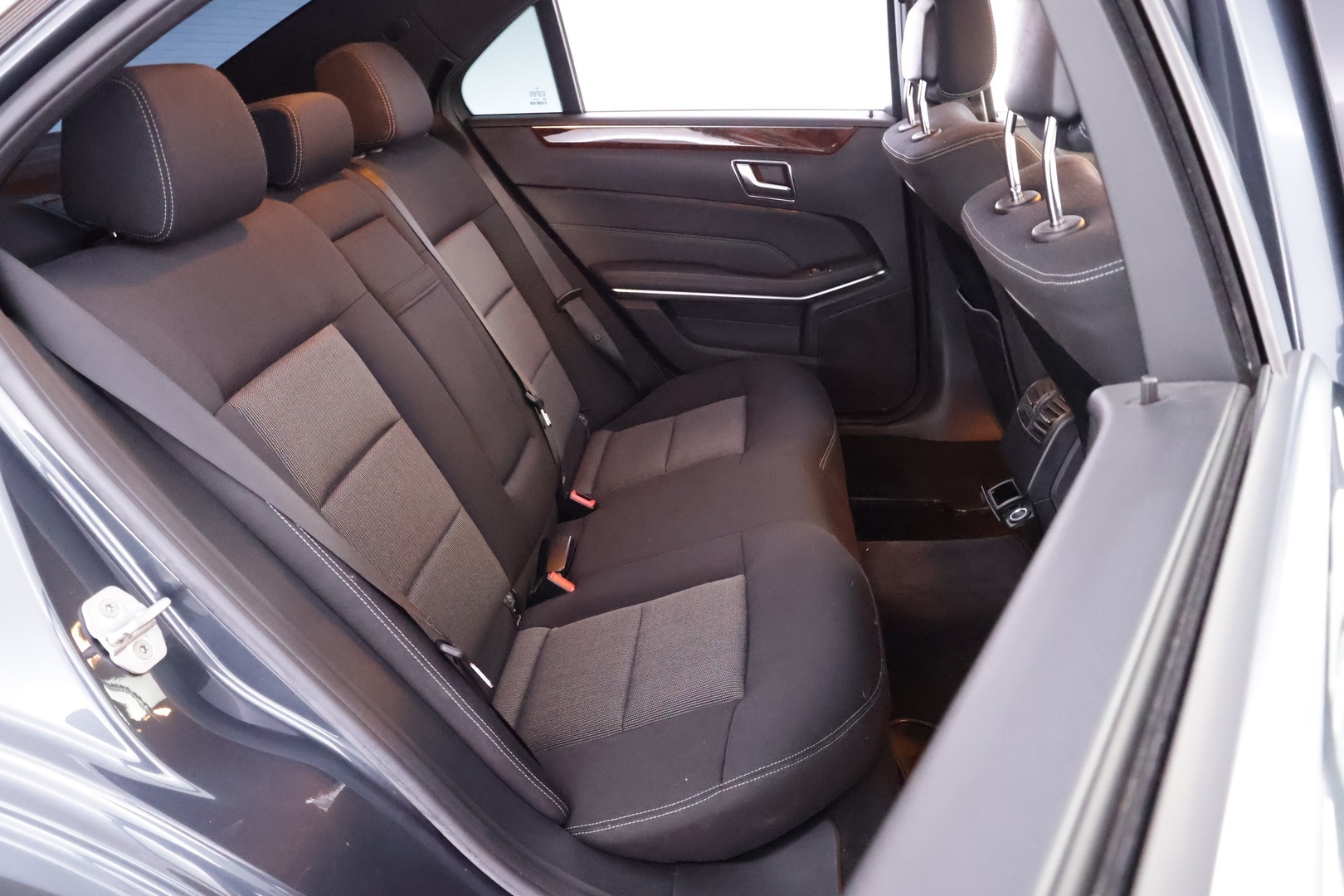 MERCEDES-BENZ E 2013