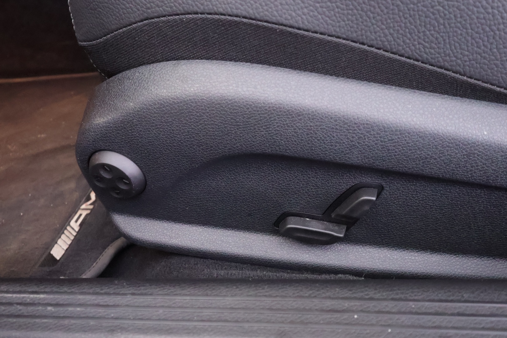 MERCEDES-BENZ C 2020