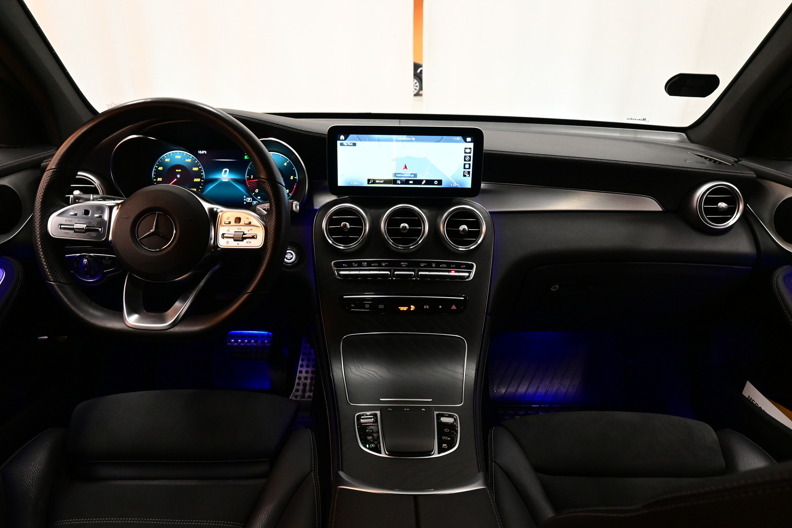 MERCEDES-BENZ GLC 2020