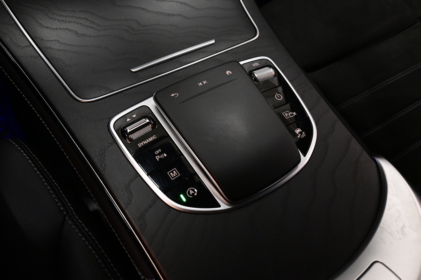 MERCEDES-BENZ GLC 2020