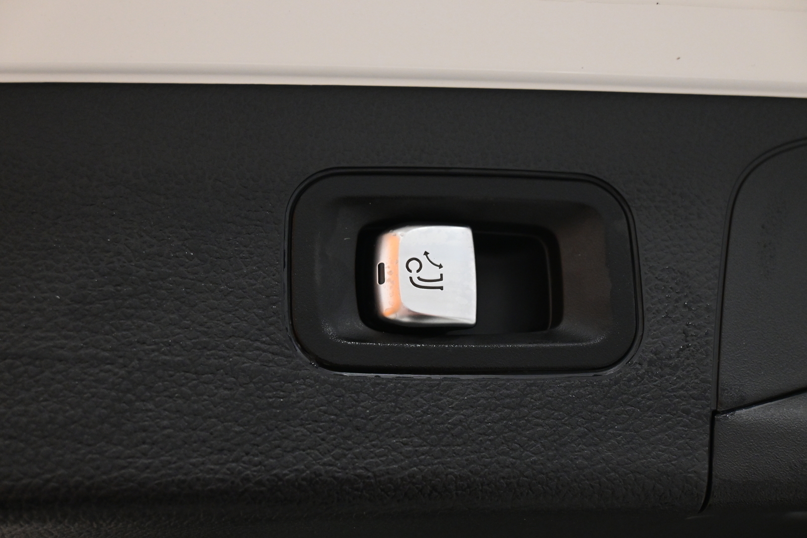 MERCEDES-BENZ GLC 2020