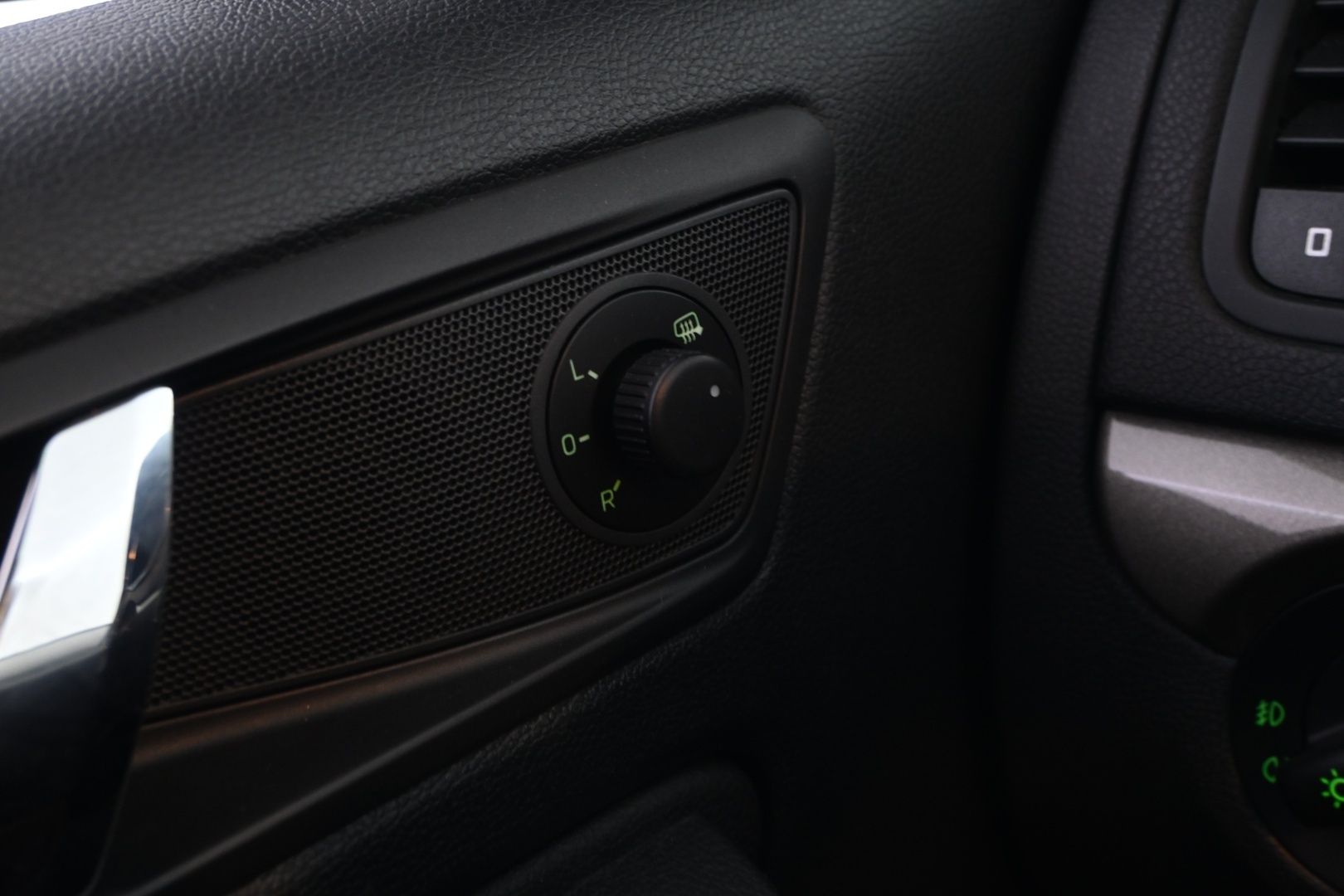 SKODA Yeti 2014